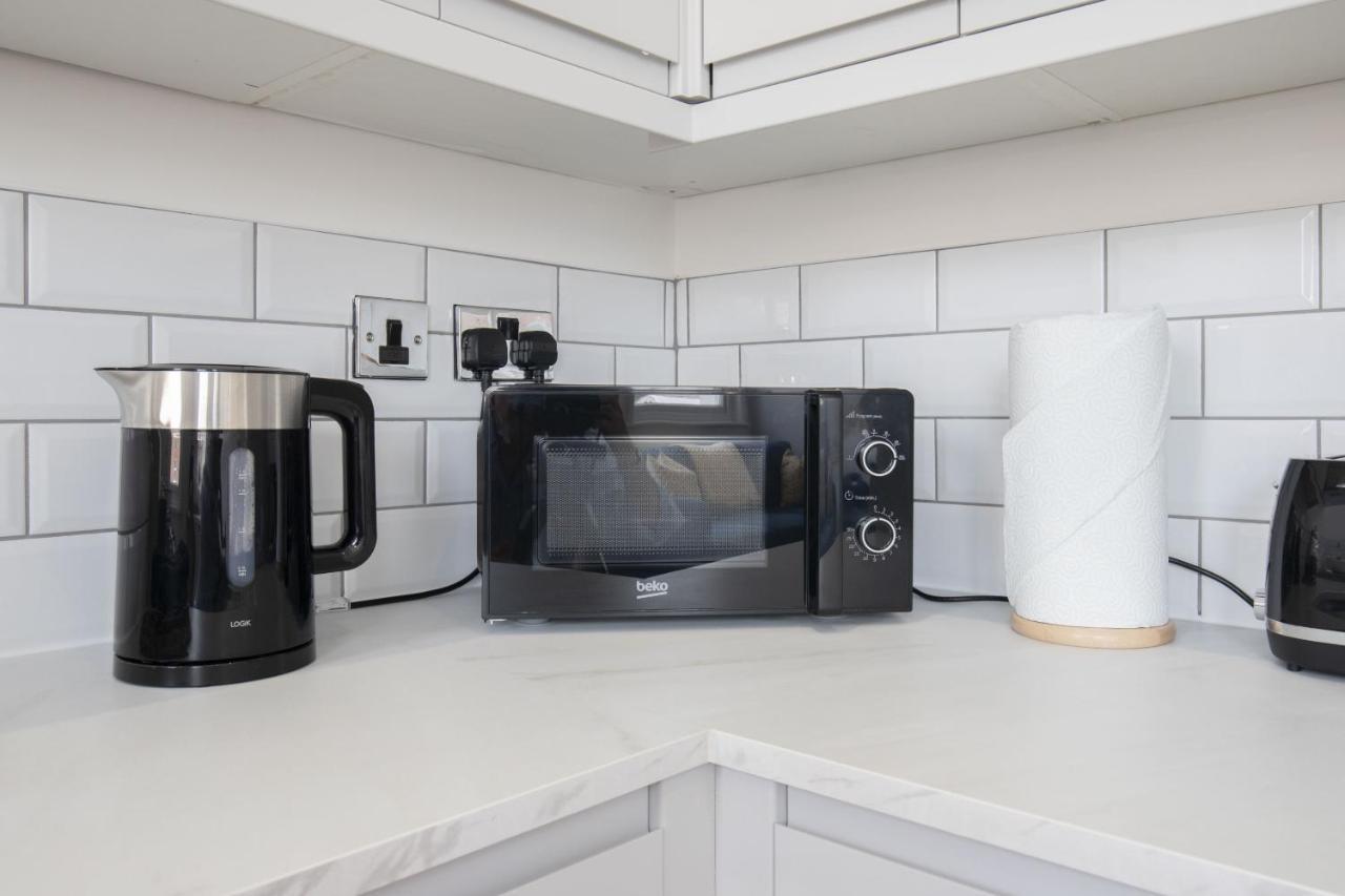 Beautifully Presented Newly Renovated City-Centre Apartment In كيلتنهام المظهر الخارجي الصورة