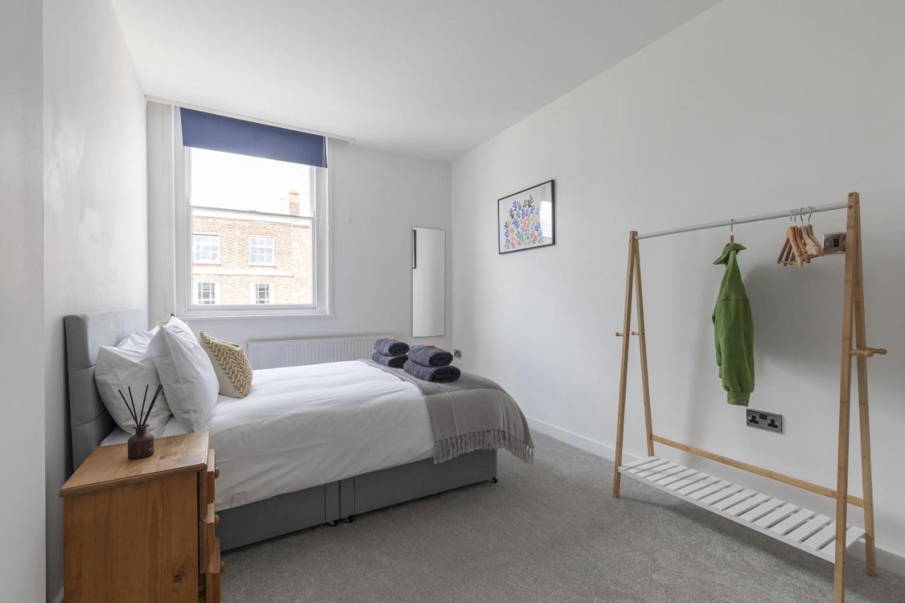 Beautifully Presented Newly Renovated City-Centre Apartment In كيلتنهام المظهر الخارجي الصورة